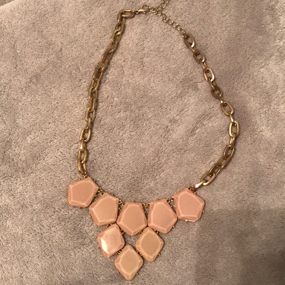 Nude necklace